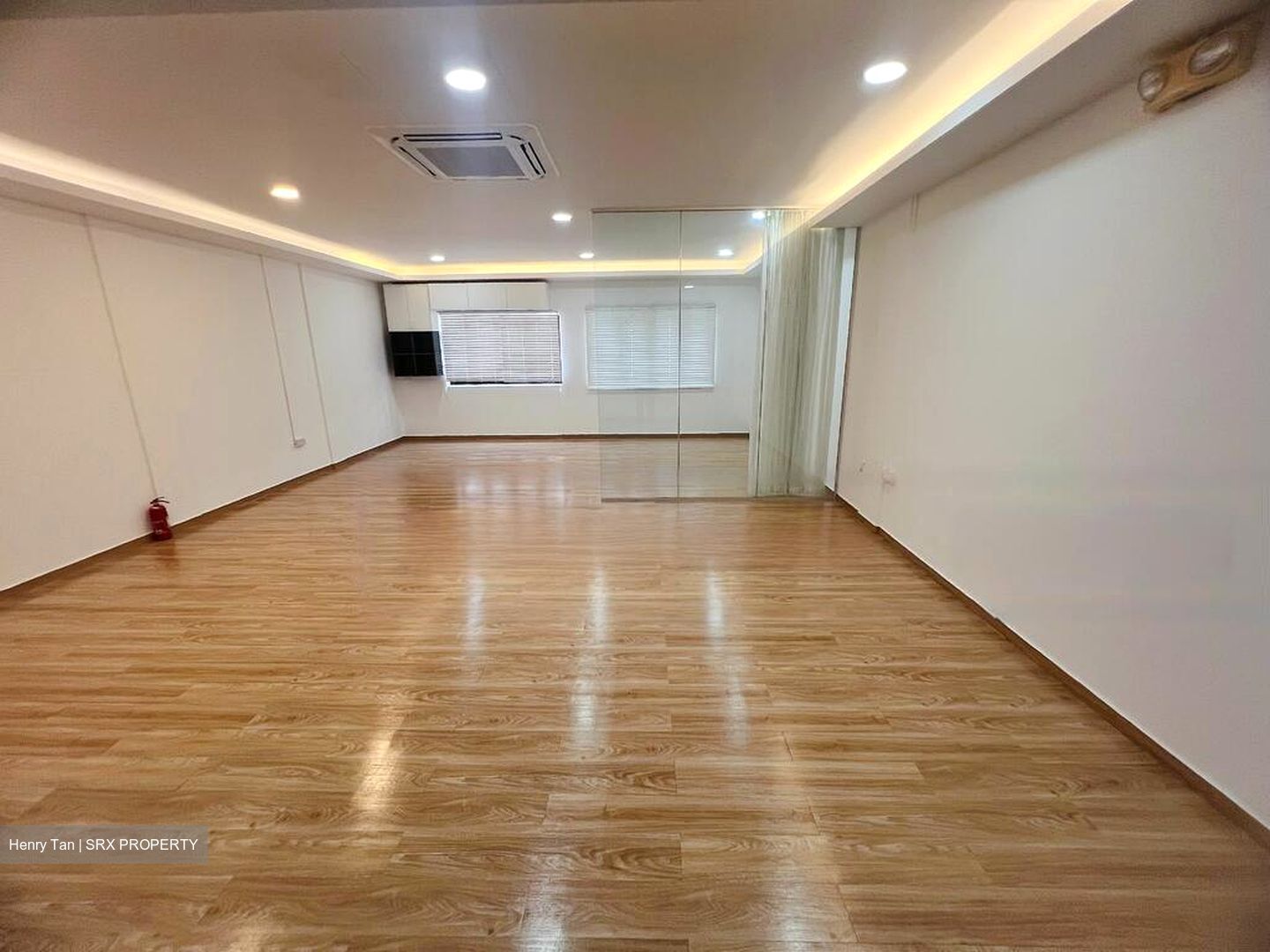 Urban Heritage (D12), Office #451326351